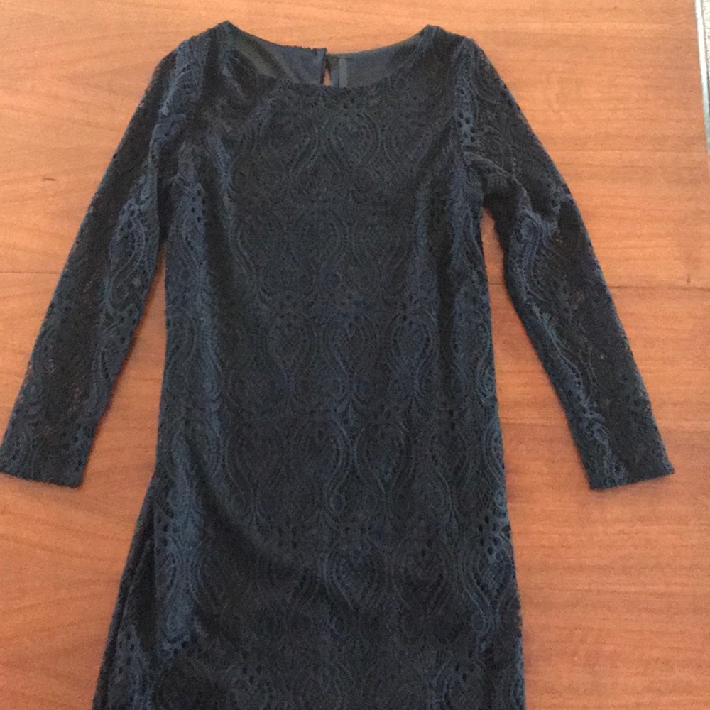 Black lacy dress